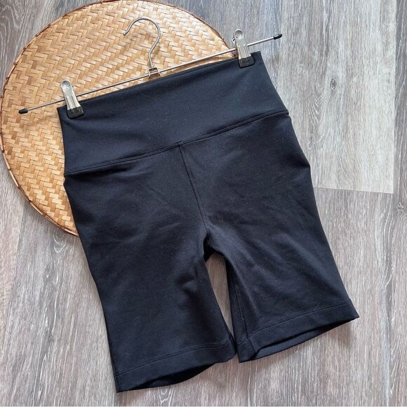 Outdoor voices black 5” biker shorts women’s size S - Picture 2 of 6
